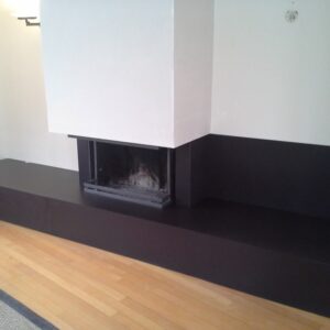 Neolith Nero kitchen worktop with sleek black finish