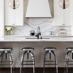 Modern kitchen featuring Cambria Brittanicca quartz worktops