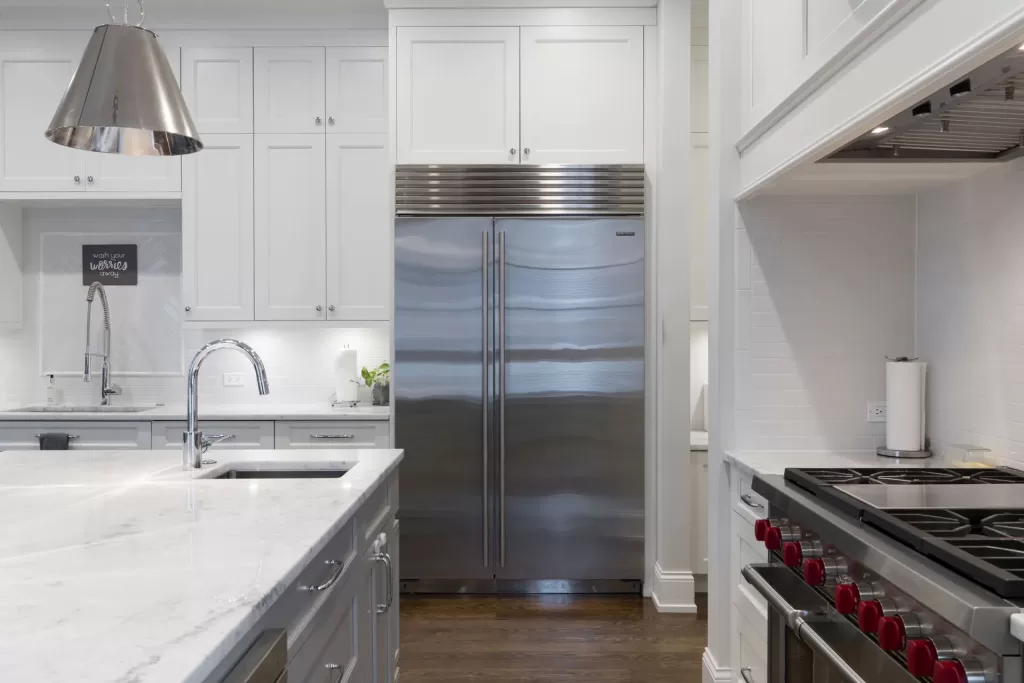 How to remove burn marks from glass splashback? Top tips