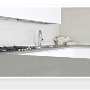 Modern kitchen with Quarella Gris Ceniza Quartz worktop in a sleek design.