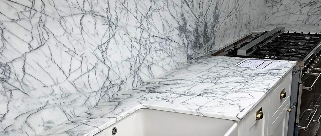 carrara-quartz-countertop_MKW