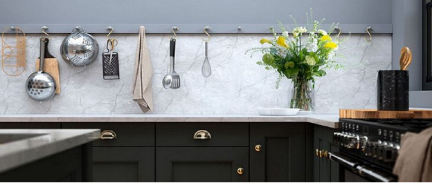 7 Fantastic Backsplash Materials to suit your Grey Kitchen