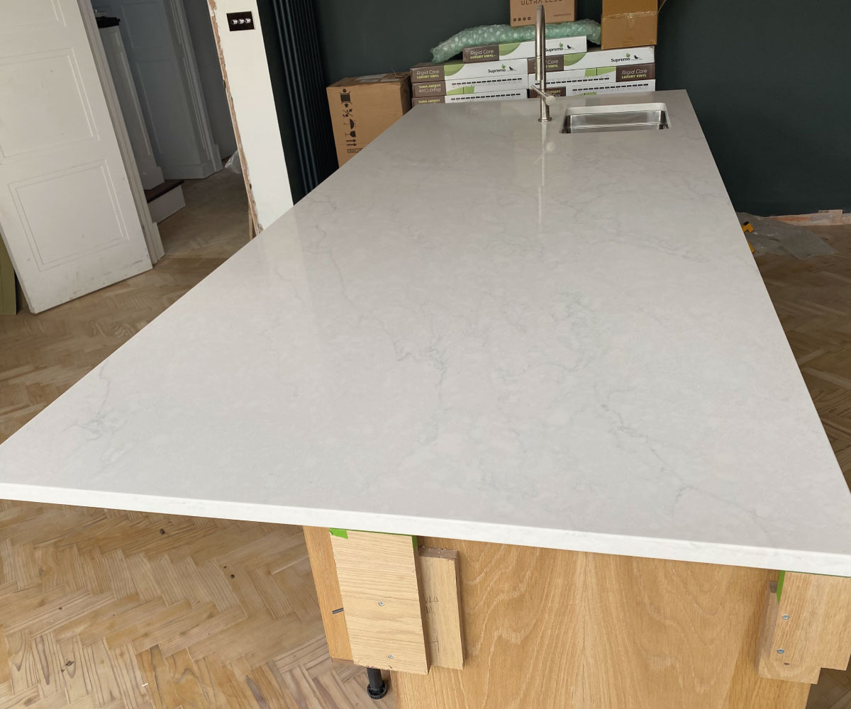 how-to-clean-quartz-worktops-london